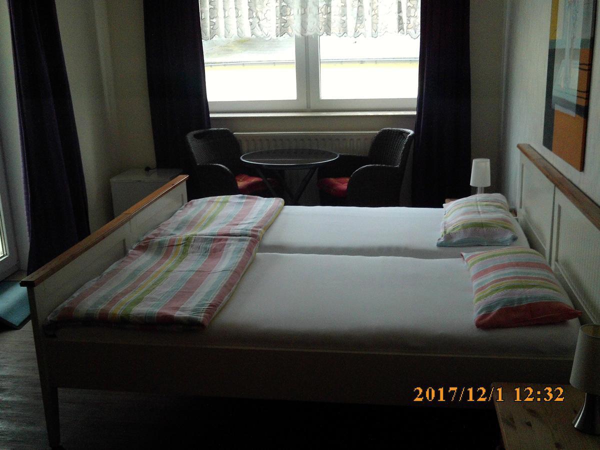 Eisenhüttenstadt Pension Balkan מראה חיצוני תמונה